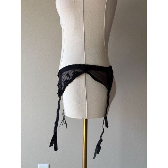 Victoria's secret 90s vintage set of 2 garter lace belts - Picture 9 of 12